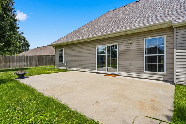 504 EAGLE LAKE DR, Ashland, MO 65010