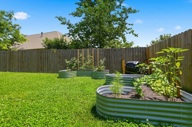 504 EAGLE LAKE DR, Ashland, MO 65010