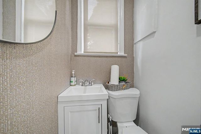 163 Front Street, Secaucus, NJ 07094