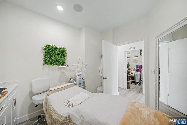 163 Front Street, Secaucus, NJ 07094
