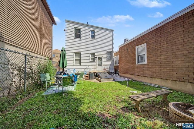 163 Front Street, Secaucus, NJ 07094