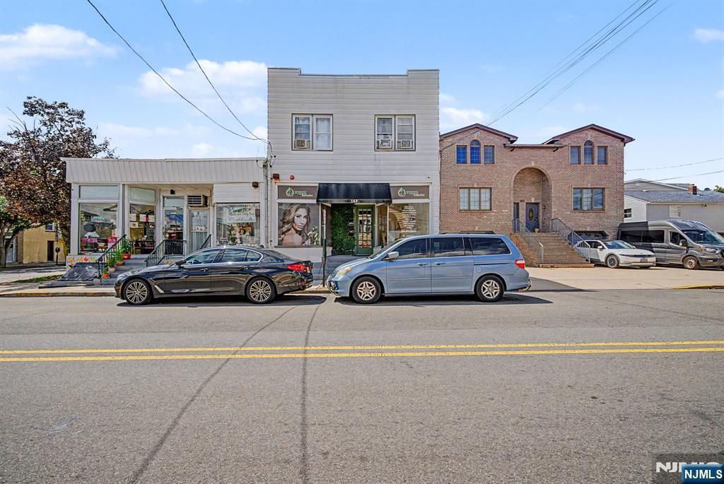 163 Front Street, Secaucus, NJ 07094