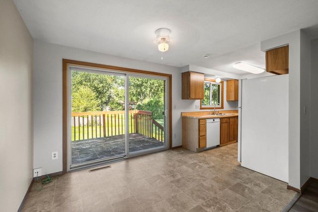 718 Bickley Court, Stoughton, WI 53589