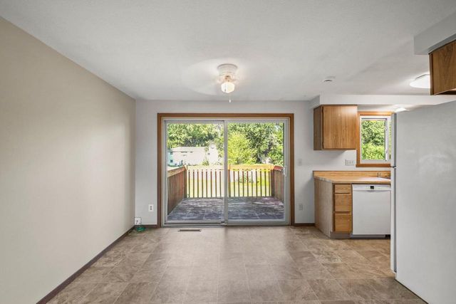 718 Bickley Court, Stoughton, WI 53589
