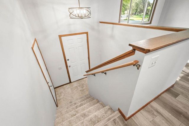 718 Bickley Court, Stoughton, WI 53589
