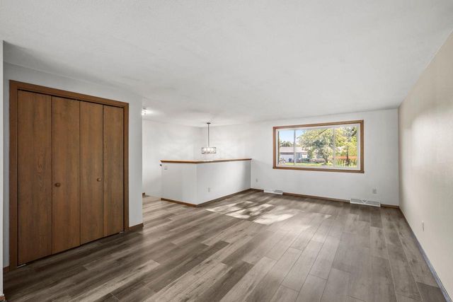 718 Bickley Court, Stoughton, WI 53589