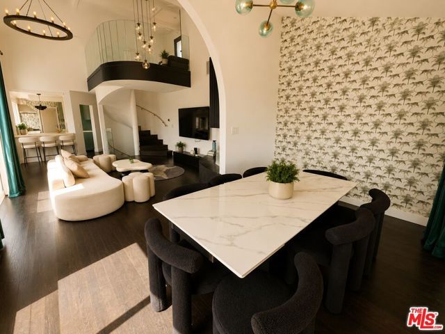 8810 Hollywood Boulevard, West Hollywood, CA 90069