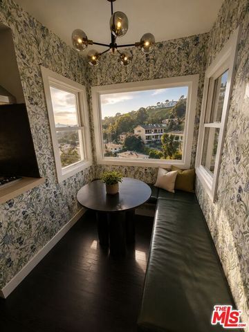 8810 Hollywood Boulevard, West Hollywood, CA 90069
