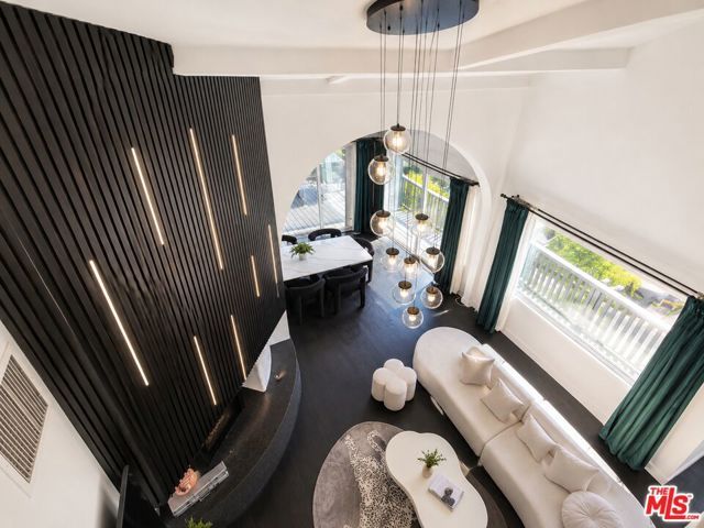 8810 Hollywood Boulevard, West Hollywood, CA 90069