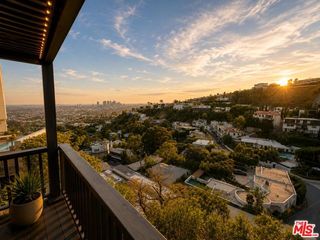 8810 Hollywood Boulevard, West Hollywood, CA 90069
