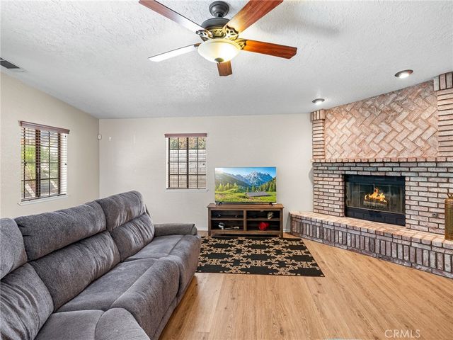 12790 Amberwood Lane, Victorville, CA 92395