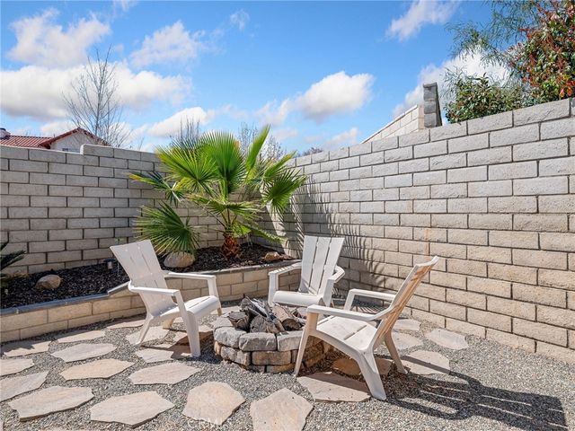 12790 Amberwood Lane, Victorville, CA 92395