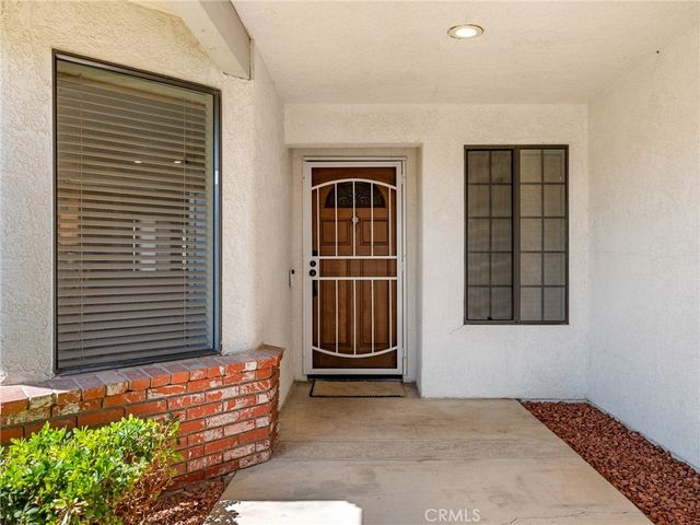 12790 Amberwood Lane, Victorville, CA 92395