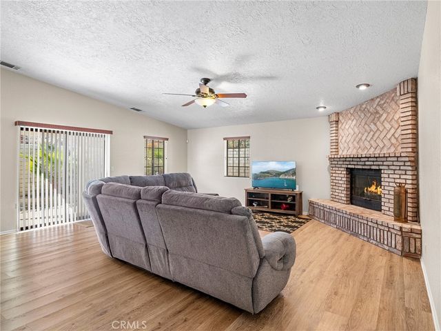 12790 Amberwood Lane, Victorville, CA 92395