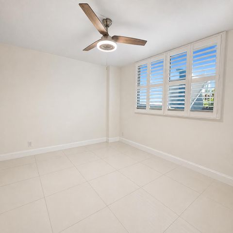 117 ROYAL PARK Drive 1H, Oakland Park, FL 33309