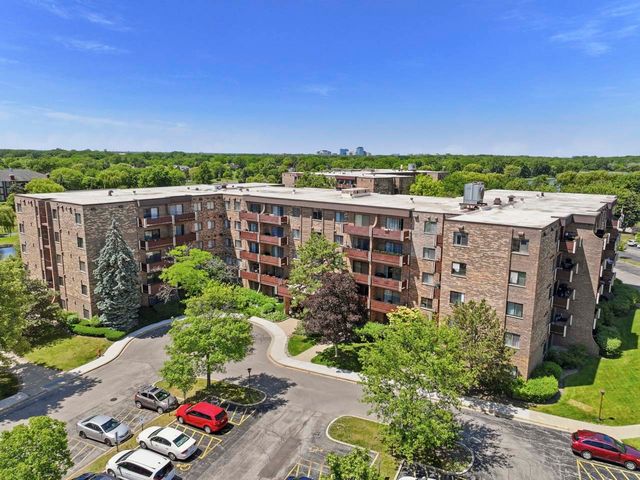 720 Wellington Avenue 509, Elk Grove Village, IL 60007