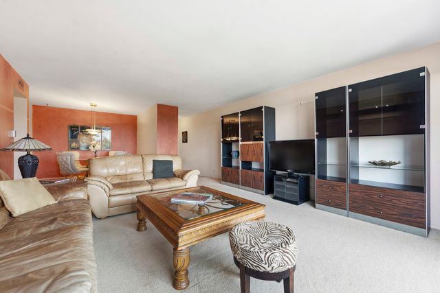 720 Wellington Avenue 509, Elk Grove Village, IL 60007