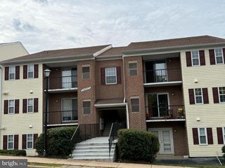 14807 RYDELL RD #B1, Centreville, VA 20121