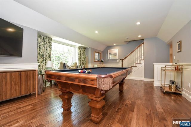 523 Ewing Avenue, Franklin Lakes, NJ 07417
