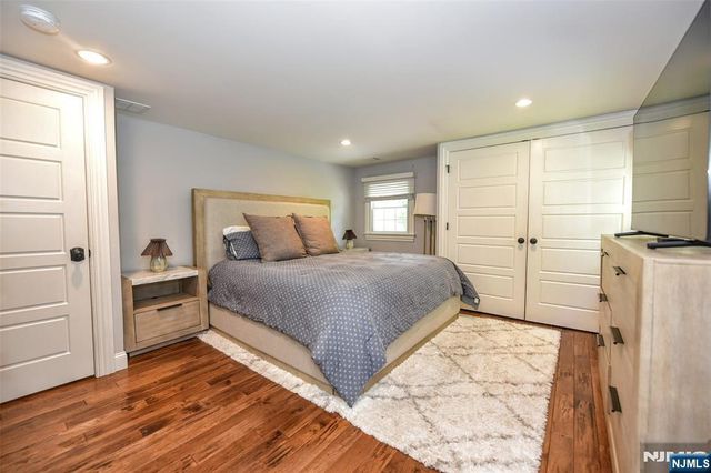 523 Ewing Avenue, Franklin Lakes, NJ 07417