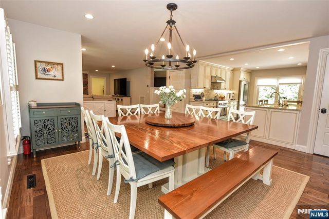 523 Ewing Avenue, Franklin Lakes, NJ 07417