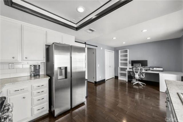 19431 Sherman Way 16, Reseda, CA 91335
