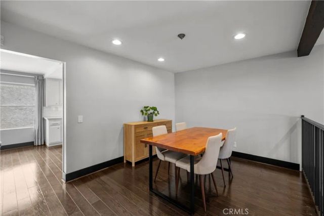 19431 Sherman Way 16, Reseda, CA 91335