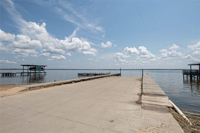 140 Lagoon Ct, Point Blank, TX 77364