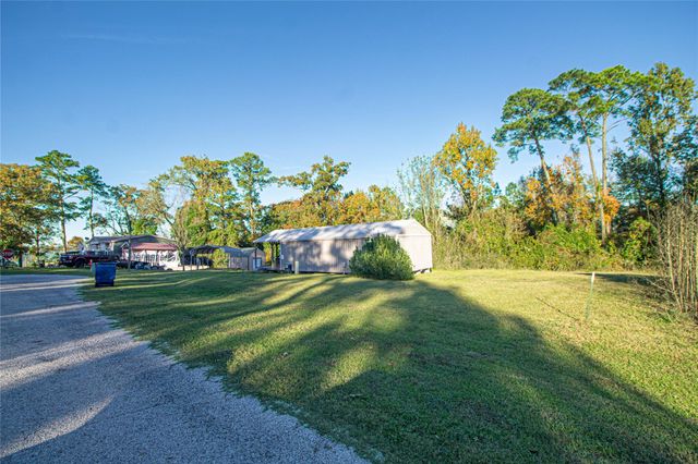 140 Lagoon Ct, Point Blank, TX 77364