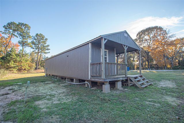 140 Lagoon Ct, Point Blank, TX 77364