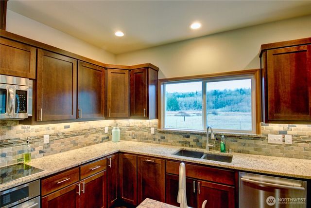 32839 Hamilton Cemetery Road, Sedro Woolley, WA 98284