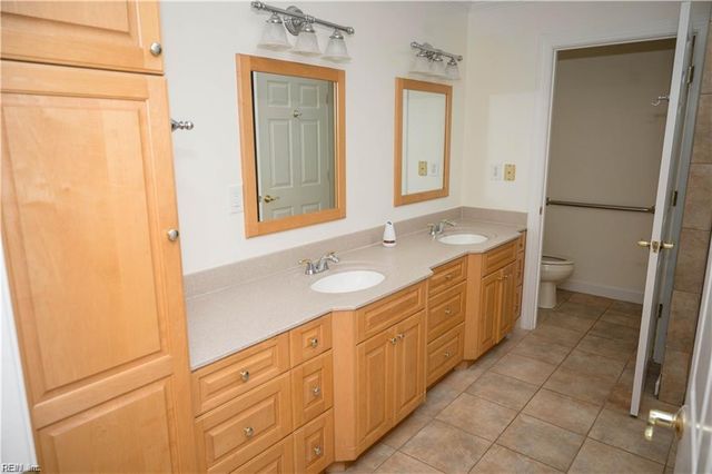 1028 Camino Real S, Virginia Beach, VA 23456