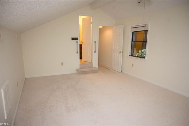 1028 Camino Real S, Virginia Beach, VA 23456