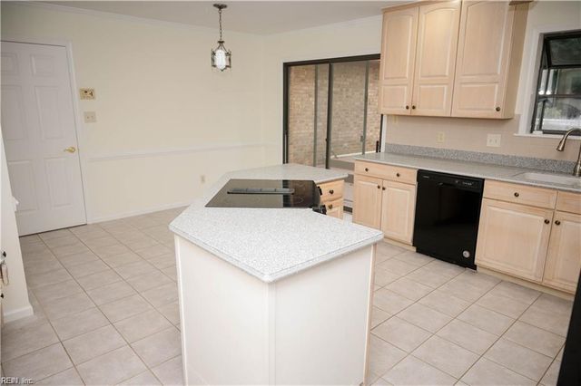1028 Camino Real S, Virginia Beach, VA 23456