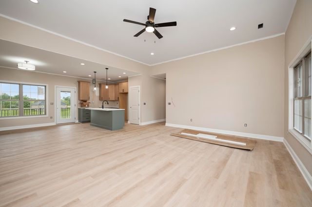 214 Carhartt Drive, Richmond, KY 40475