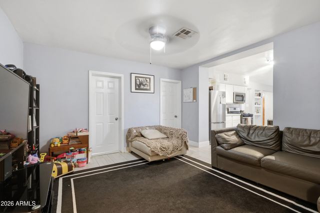 1911 E HARVARD Street, Phoenix, AZ 85006