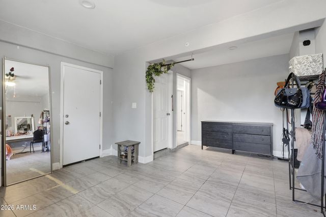 1911 E HARVARD Street, Phoenix, AZ 85006