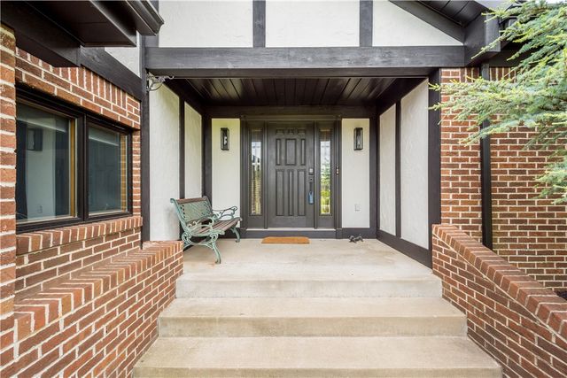 407 Hilltop Ln, Canton Twp, PA 15301