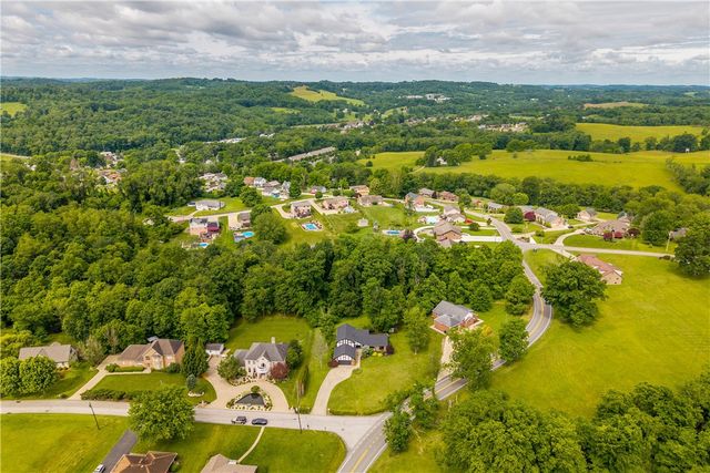 407 Hilltop Ln, Canton Twp, PA 15301