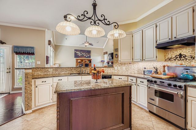 2332 Compton Drive, Plano, TX 75025