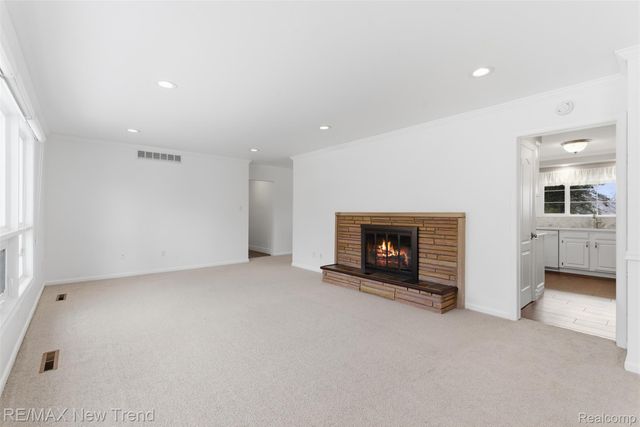 1043 Westview Road, Bloomfield Hills, MI 48304