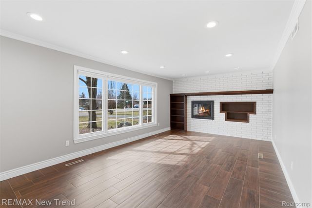 1043 Westview Road, Bloomfield Hills, MI 48304