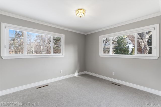 1043 Westview Road, Bloomfield Hills, MI 48304