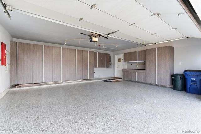 1043 Westview Road, Bloomfield Hills, MI 48304