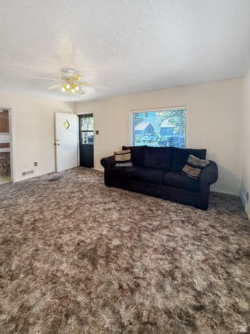 7811 S OAK ST, Sandy, UT 84092