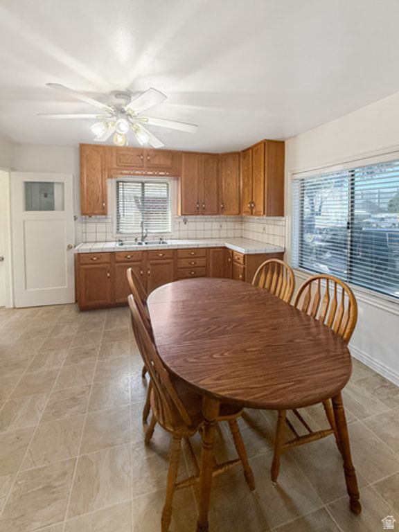 7811 S OAK ST, Sandy, UT 84092 — photo 4