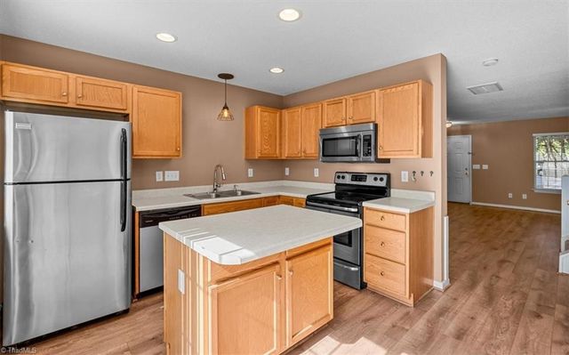 41 Tannenbaum Circle, Greensboro, NC 27410