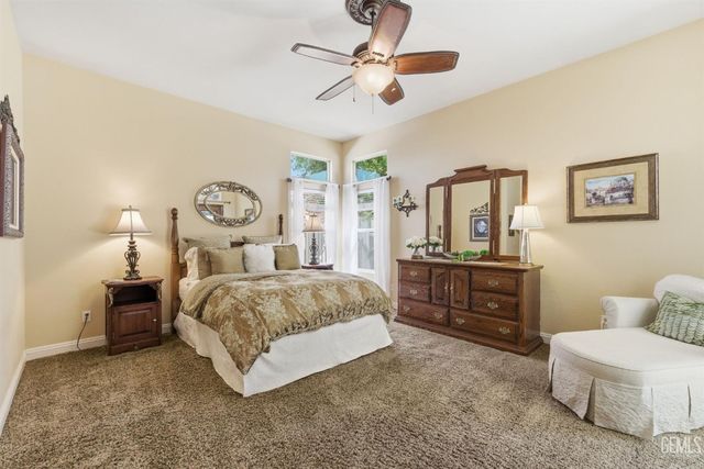 10612 Within Heights Drive, Bakersfield, CA 93311
