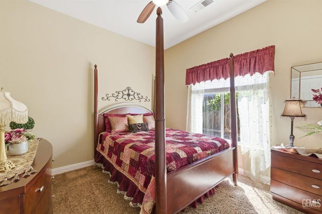 10612 Within Heights Drive, Bakersfield, CA 93311