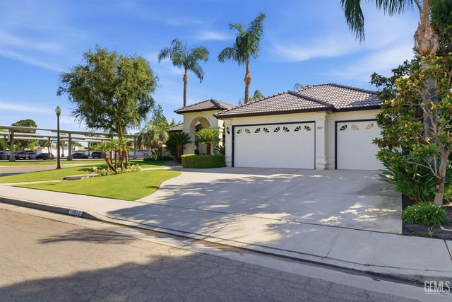 10612 Within Heights Drive, Bakersfield, CA 93311